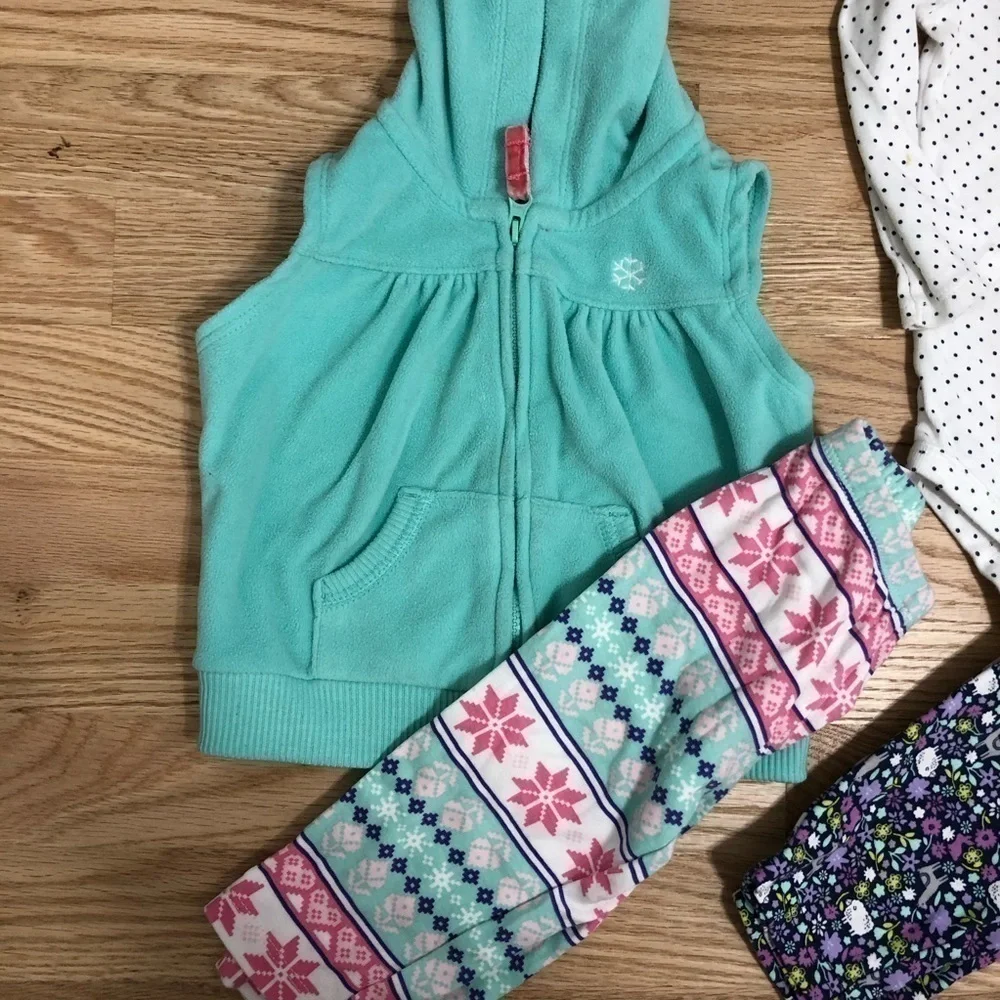 Carter’s 9 month Outfit Bundle Llama Fair Isle Baby Girl Vest Fleece